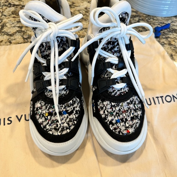 Louis Vuitton’s most popular snickers! - Picture 8 of 11